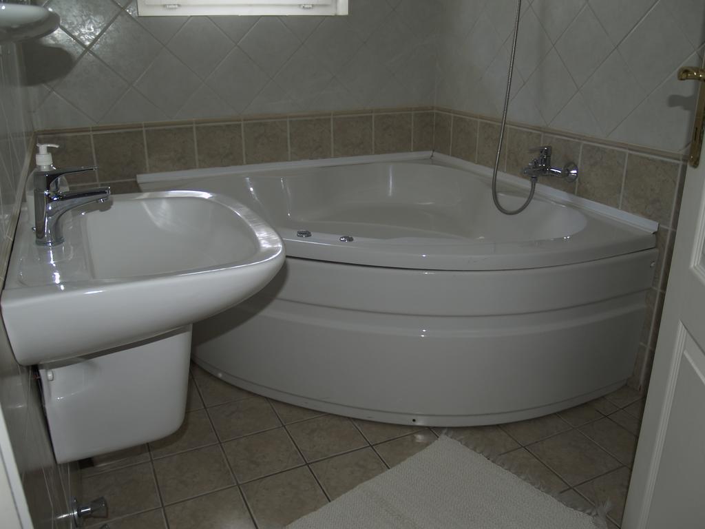 Péterfia Panzió Hotel Debrecen Quarto foto